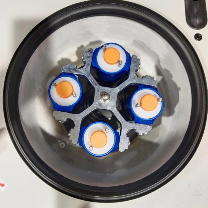 Sentrifus Laboratorium Berpendingin TDL5M 6000rpm 5120xg dengan Kompresor Impor untuk Sel Darah DNA 2